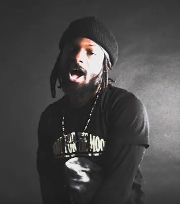 Bear Witness To No Heat On Christmas